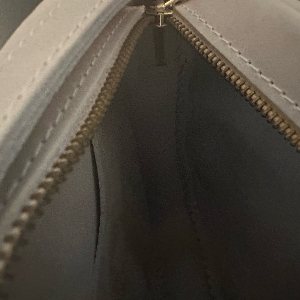 NWOT Portland Leather Bone Circle Crossbody Bag - Picture 3 of 7